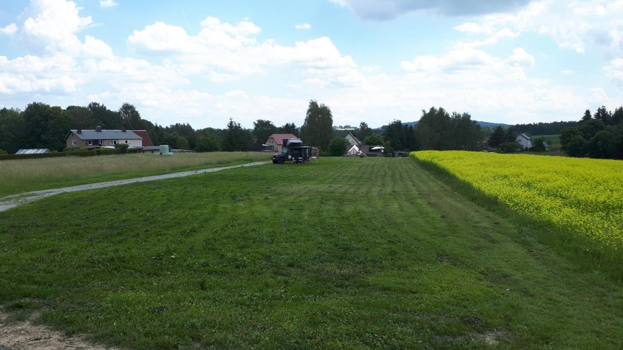 Autark-Camp Gleis A. Hotel Durrhennersdorf Buitenkant foto